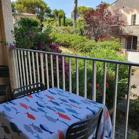 Petit Paradis Sanaryen * Sanary-sur-Mer