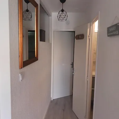 Charmant T2 Proche Plage Quartier Paisible Avec Balcon Parking *